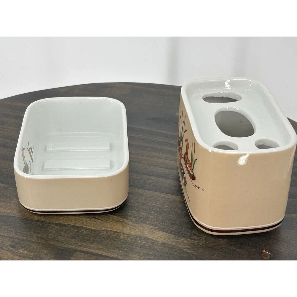 Andre Richard toothbrush holder